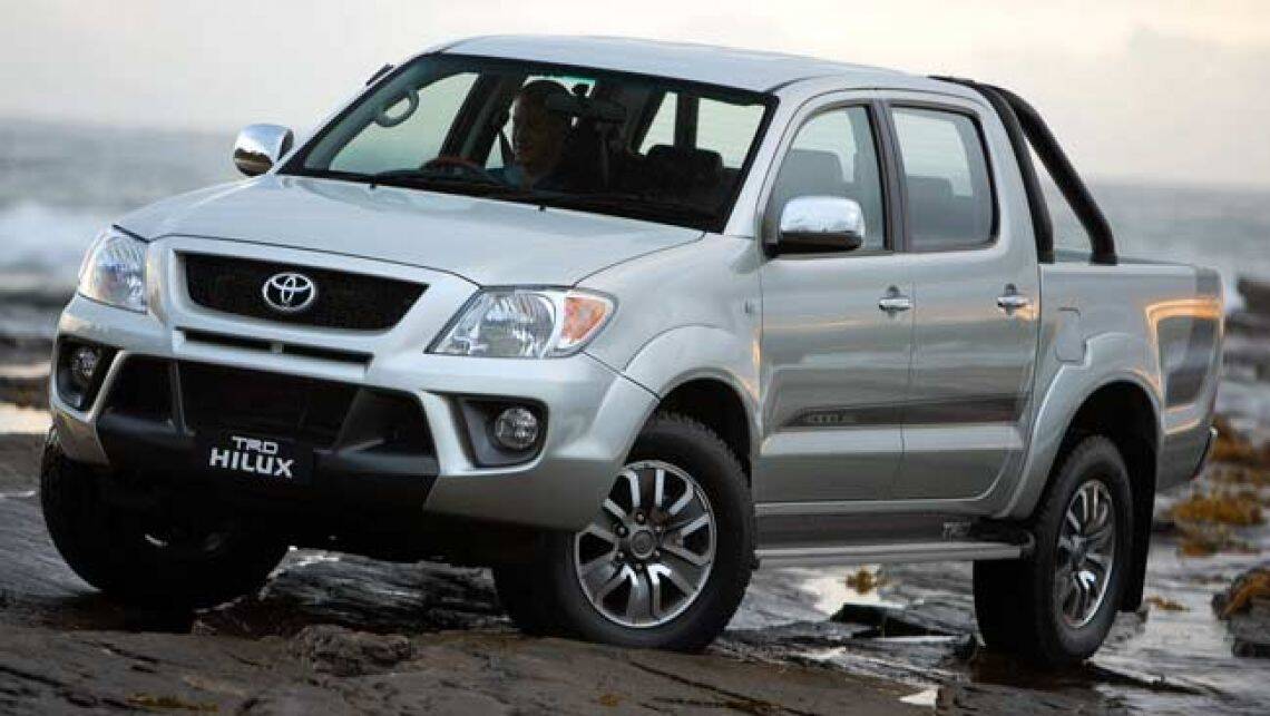 2005 toyota hilux v6 review #2