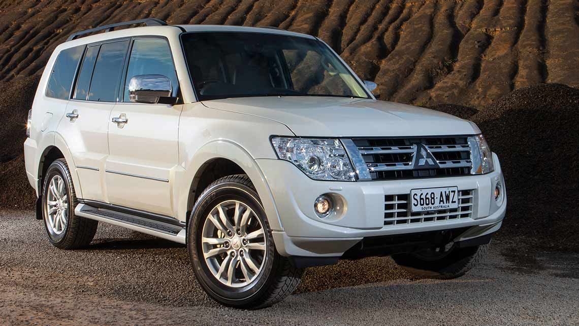 mitsubishi pajero 2015 
