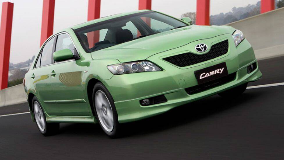 Toyota aurion vs camry hybrid