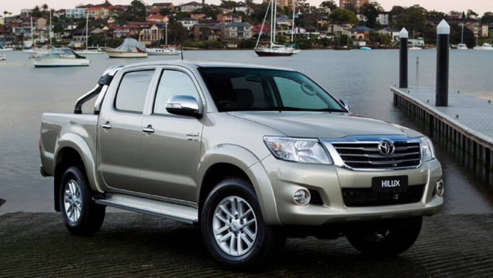 2010 toyota hilux sr5 review #3
