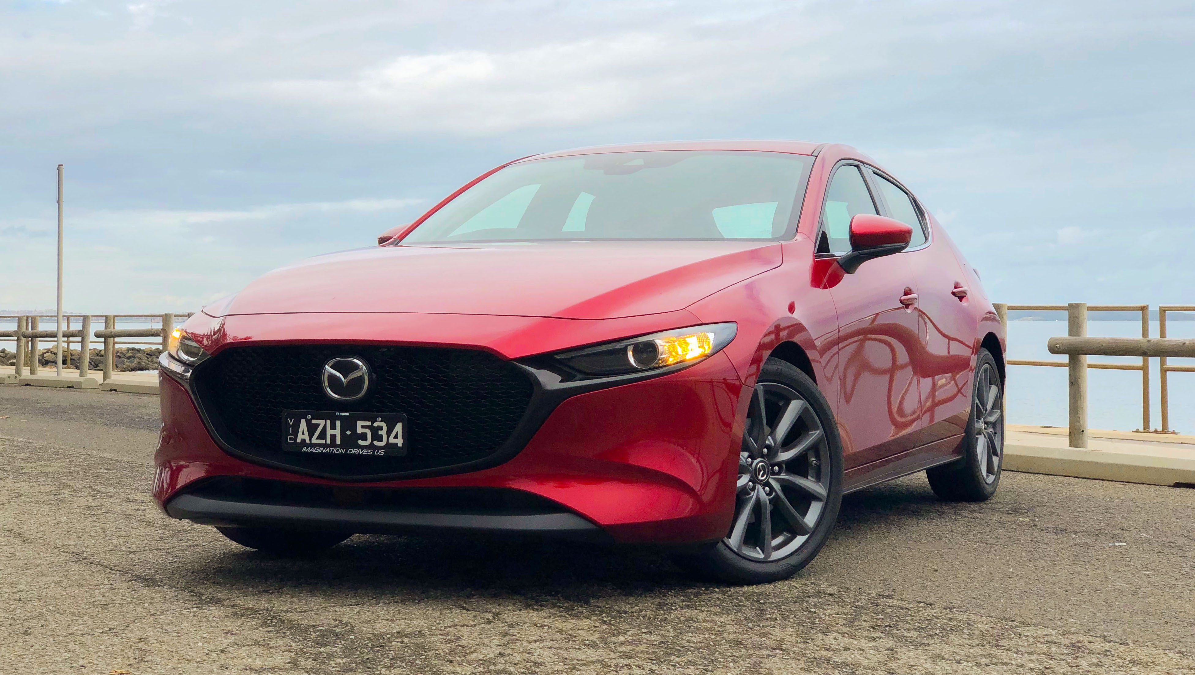 Kelebihan Kekurangan Mazda 3 2019 Spesifikasi