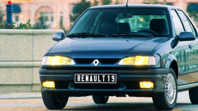 Renault 19 RT review | CarsGuide